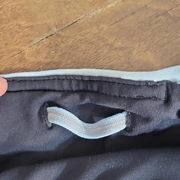 Lululemon Capri Leggings - Picture 10 of 11